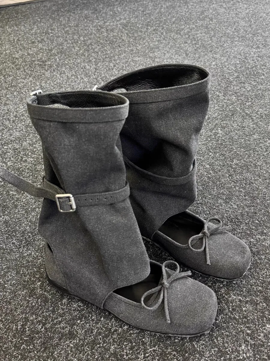 

Лето 2023, новые женские сандалии, ботинки с квадратным носком, на низком каблуке, дышащие балетки с бантом, плиссированные женские сапоги до середины икры