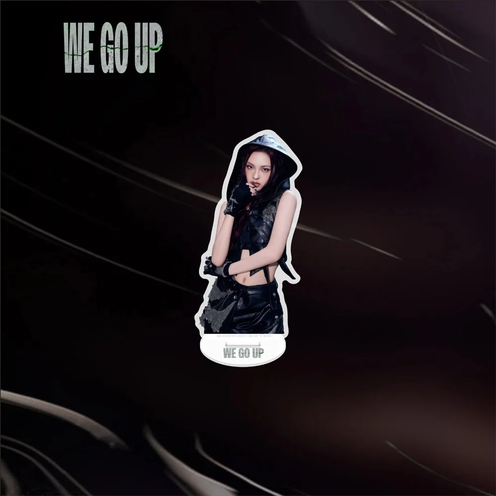 ألبوم KPOP BABYMONSTER الجديد WE GO UP حامل الشكل ASA AHYEON PHARITA RORA RUKA CHIQUITA لوح قائم مزدوج الجانب ديكور مكتبي