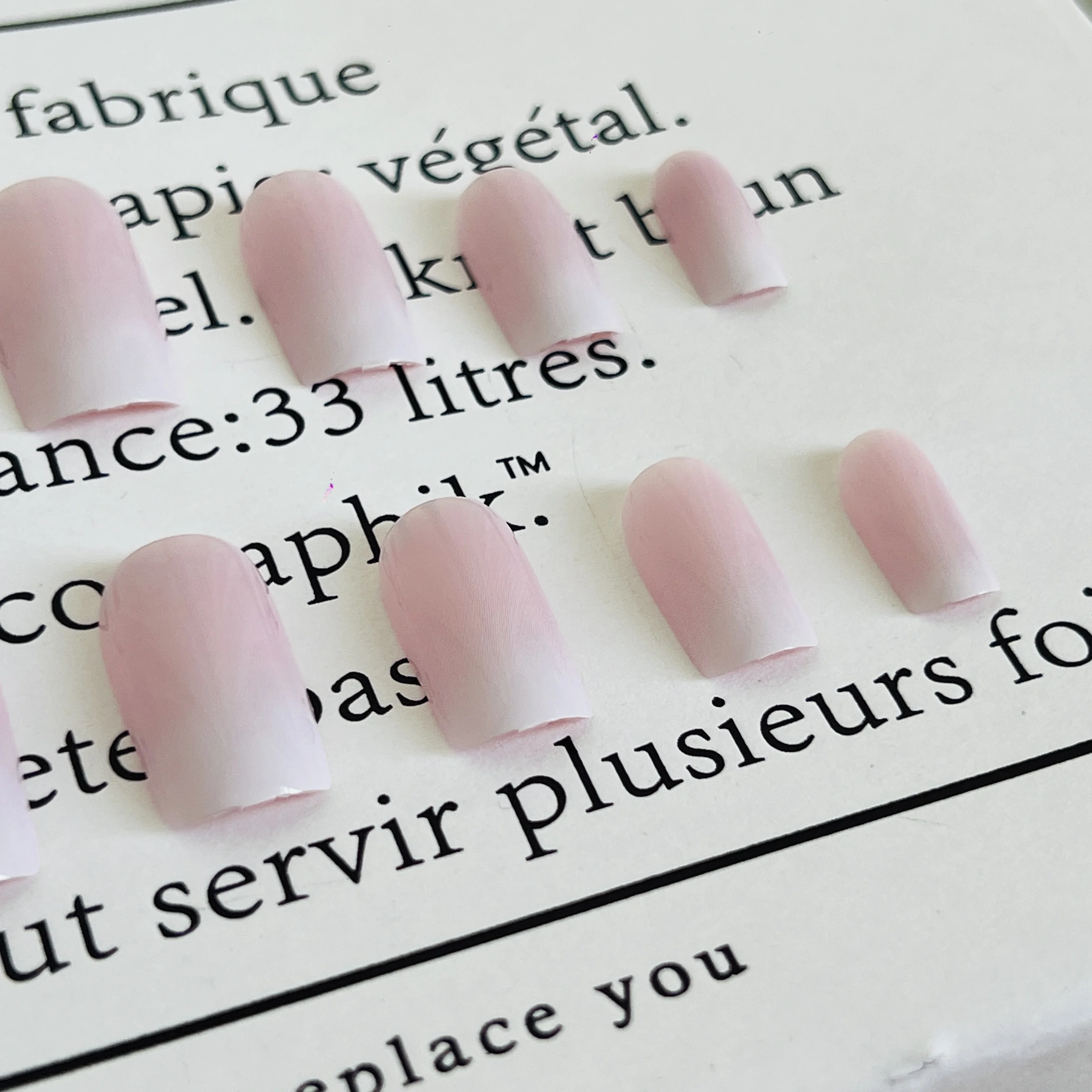 

24pcs Gradient Color Pure And Fresh Detachable Nail Plate Medium To Long A Full Set Of Different Sizes Of Nails