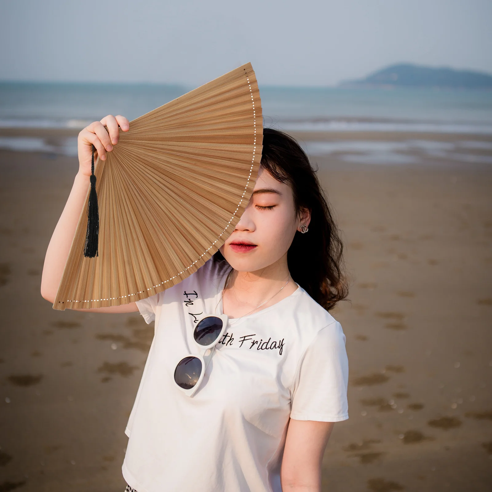 

1pc Bamboo Folding Fan Vintage Handheld Fan Tassel Portable For Travel Outdoor Performance Decorative Accessory Camping Hiking