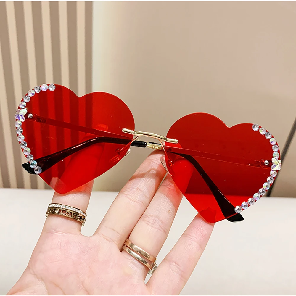 KLASSNUM Rimless Heart-shaped Sunglasses With Glitter Rhinestone Wedding Birthday Halloween Xmas Party Decorative Luxury Glasses