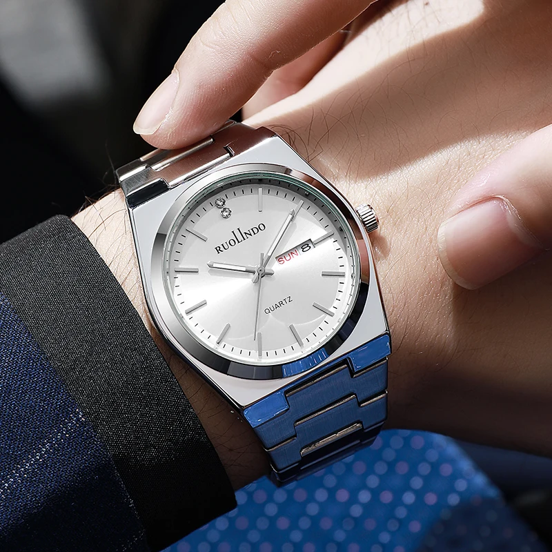 ساعة رجالية خفيفة ماركة فاخرة من الفولاذ المقاوم للصدأ تقويم مزدوج مقاوم للماء رجال الأعمال الترفيه موضة ساعات كوارتز 2025
