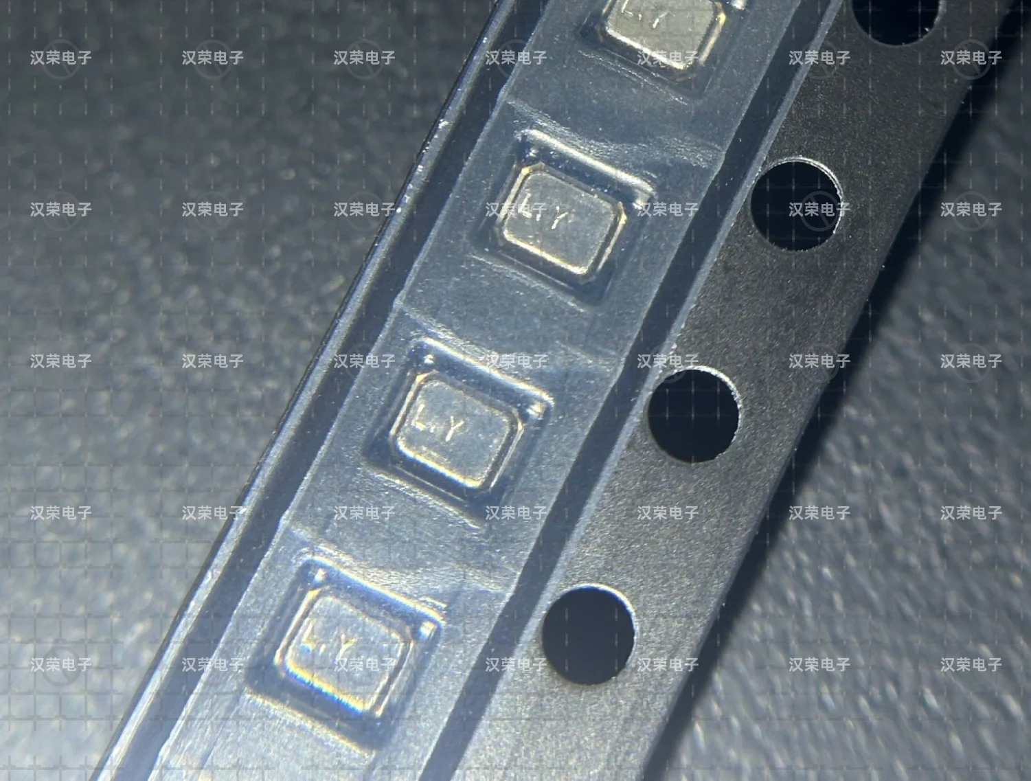XRCGB25M000F3A00R0   25MHz ±35ppm 6pF SMD2016-4P