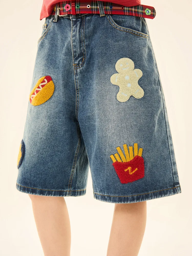 

Милые джинсовые шорты с мультяшным принтом (бургер и картофель фри), новинка 2026 года, модные летние свободные широкие прямые брюки-шорты длиной до колена