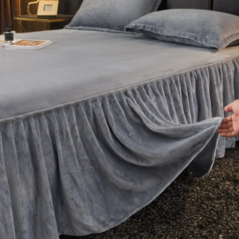 1pc Thick and warm milk velvet bed skirt in autumn and winter  pure color  simple  embroidered with fabric  anti slip