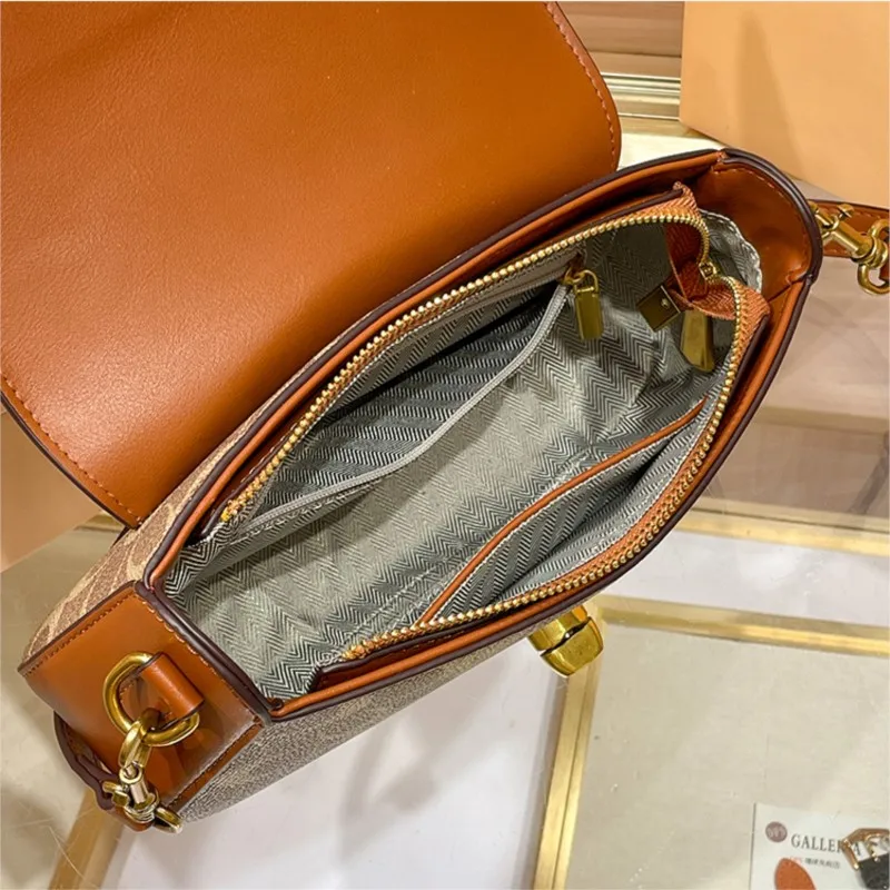 Women\'s Bag 2024 New Retro Underarm Bag High end Light Luxury Print Contrast Color Minimalist Fashion One Shoulder Crossbody Bag