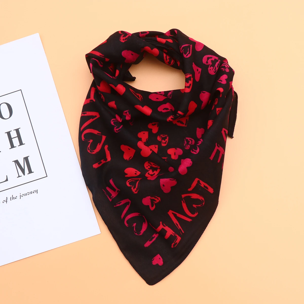 

Heart Pattern Pet Collar Triangle Dog Saliva Towel Pet Supplies Pet Scarf Valentines Day Themed Bib Dog Saliva Towel