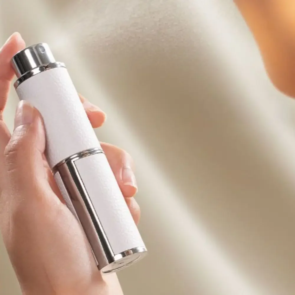 8 ml tragbare Mini-nachfüllbare Parfümflasche, hochwertiges Leder, Unterabfüllung, Reise, leere Kosmetikbehälter, Sprühzerstäuber