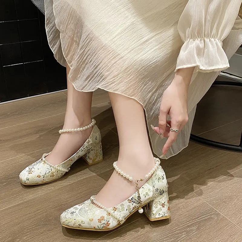 Chinese Style Embroidered High Heels Women Luxury Pearl Mary Jane Shoes 2023 Autumn New Ladies Pumps Elegant Wedding Shoes Bride