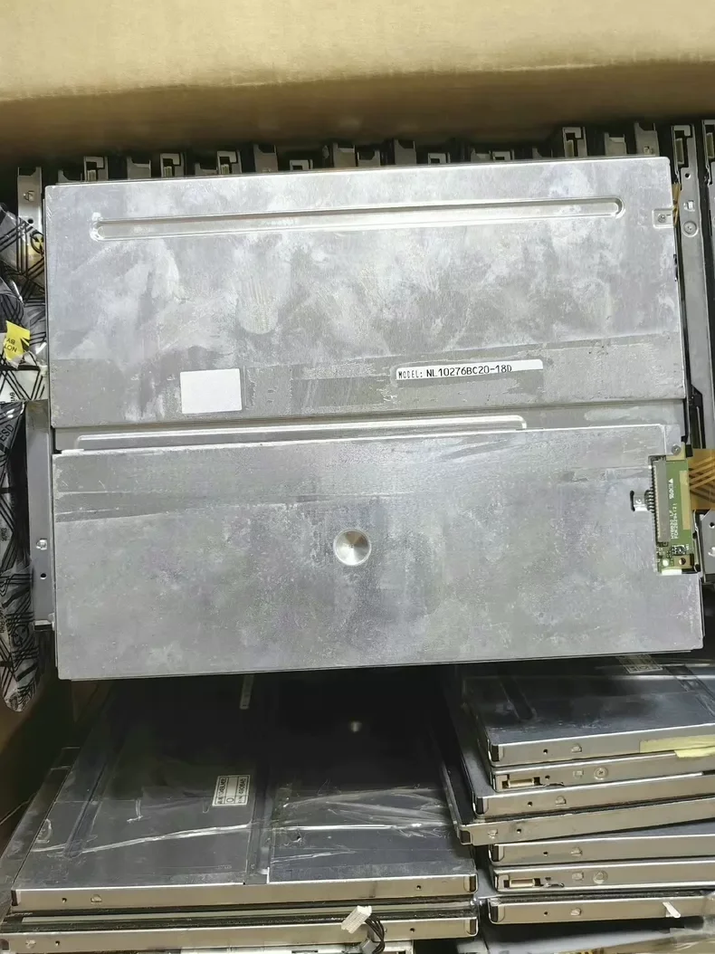 

10,4-дюймовая ЖК-панель NL10276BC20-18D, стандартный тест, показывает обычный