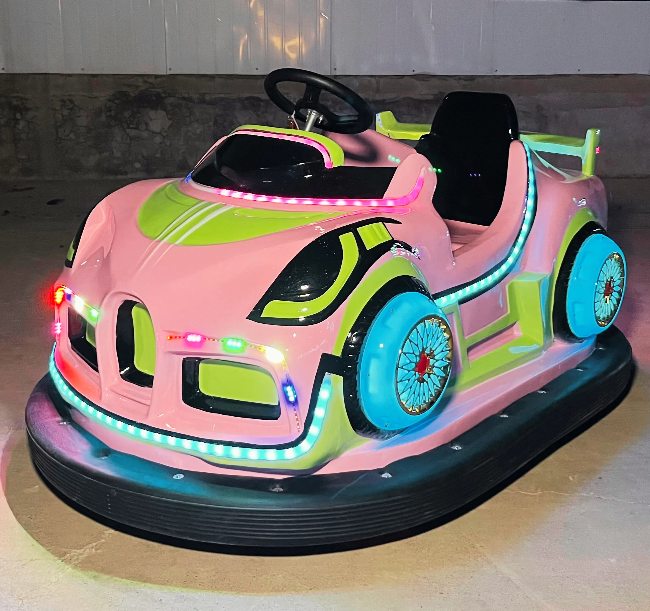 

2025 New 360° Electric Drift Bumper Car FRP Painted Fiberglass Shell High Safety Indoor Ride-on Dodgem for Playgrounds
