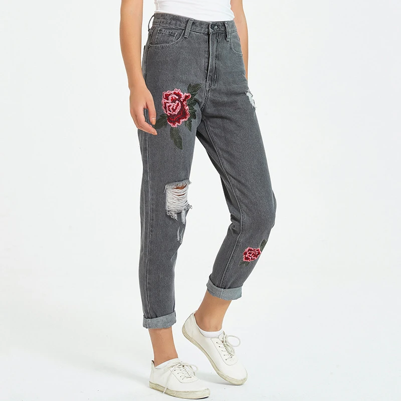Modne podarte jeansy damskie, codzienne spodnie capri z haftem kwiatowym, dziury, efekt zniszczenia, damskie proste spodnie dżinsowe, styl uliczny.