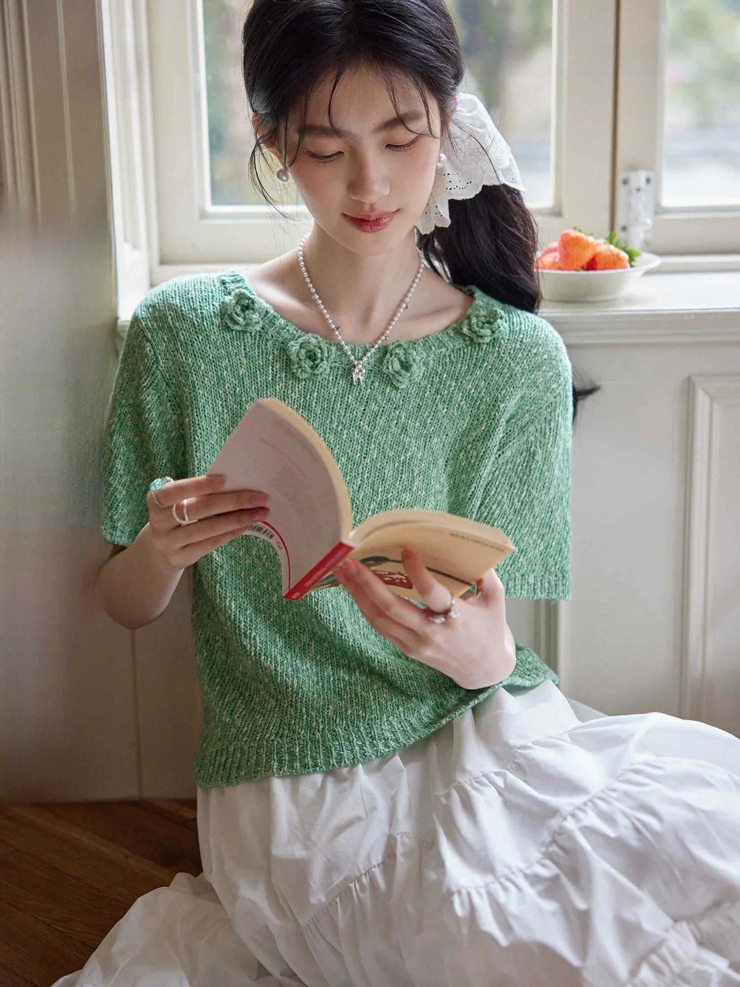 

Женская приталенная футболка ORWhite с коротким рукавом, с узором в виде роз, вязаная, тонкая, с дизайнерскими вырезами на плечах, летняя, хлопковая