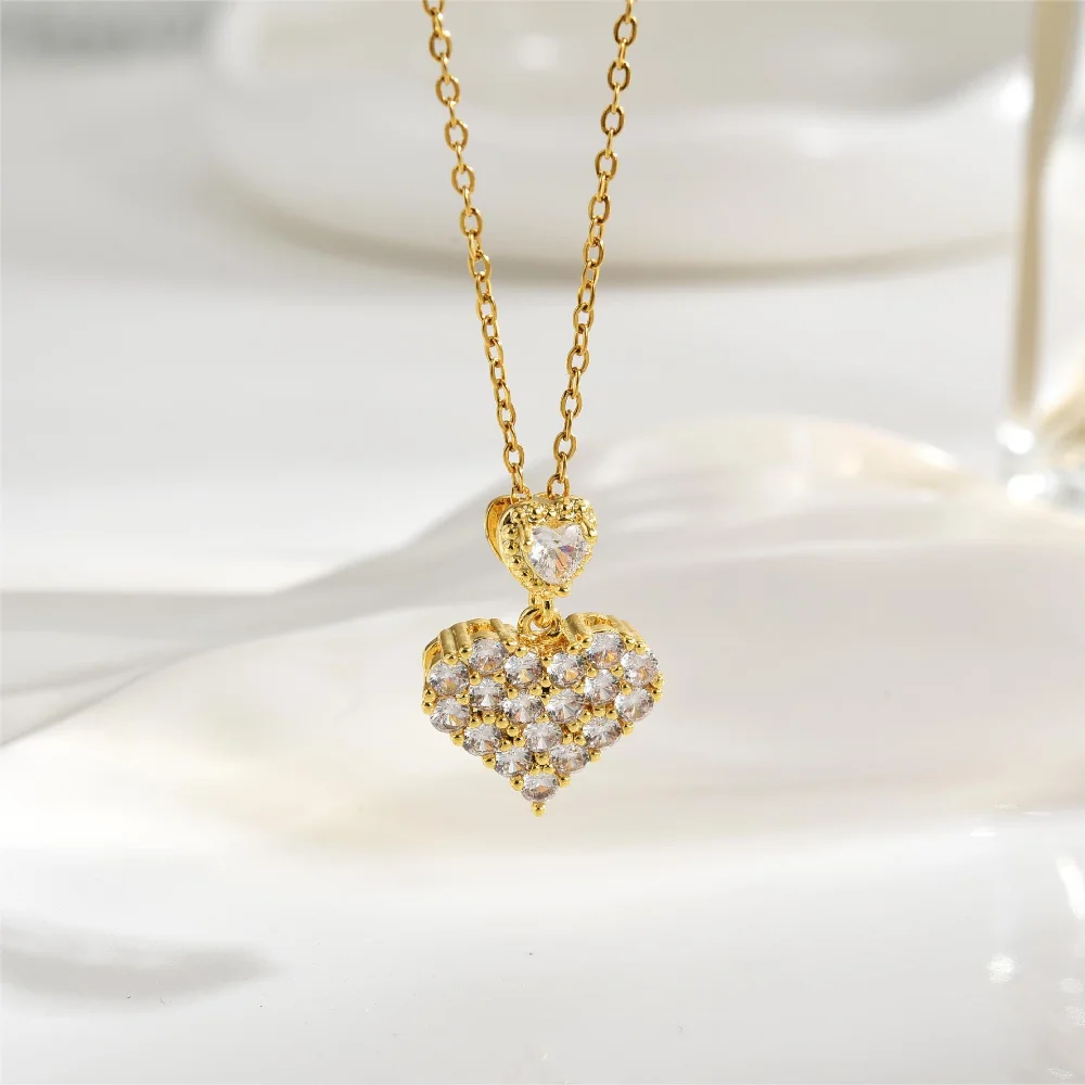 

Fashionable love titanium steel necklace niche design sense jewelry women's high-end clavicle chain hip-hop style sweater chain