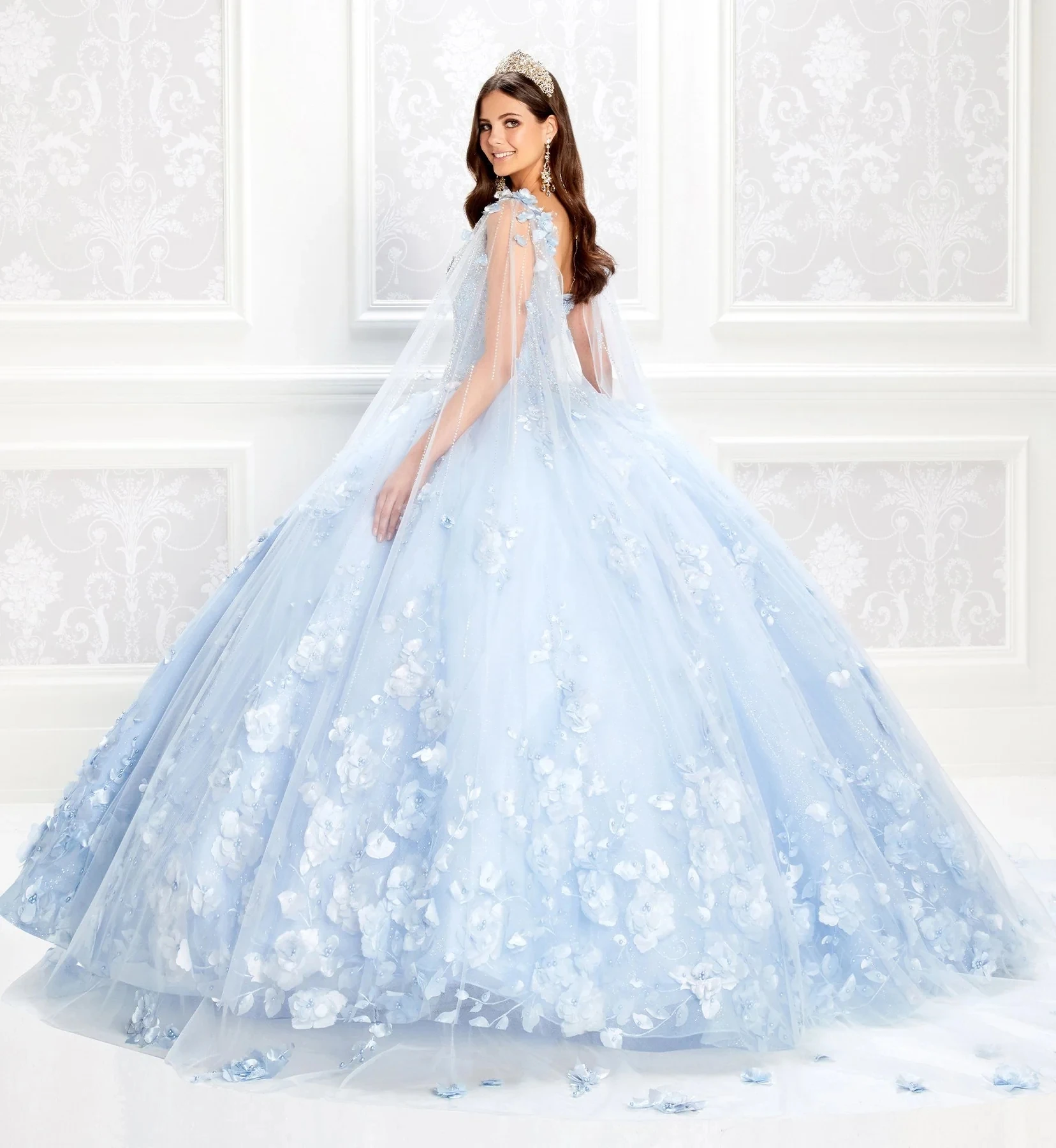 Sky Blue Puffy Quinceanera Dresses Ball Gown Spaghetti Straps Tulle Floral Beaded Cheap Sweet 16 Dresses Customized