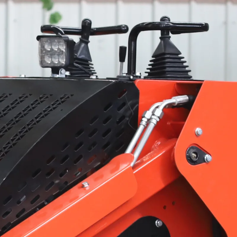 High-efficiency Tracked Skid Steer Loader, Diesel, CE Certified, Small Tracked Loader, Suitable for Indoor Operation.
