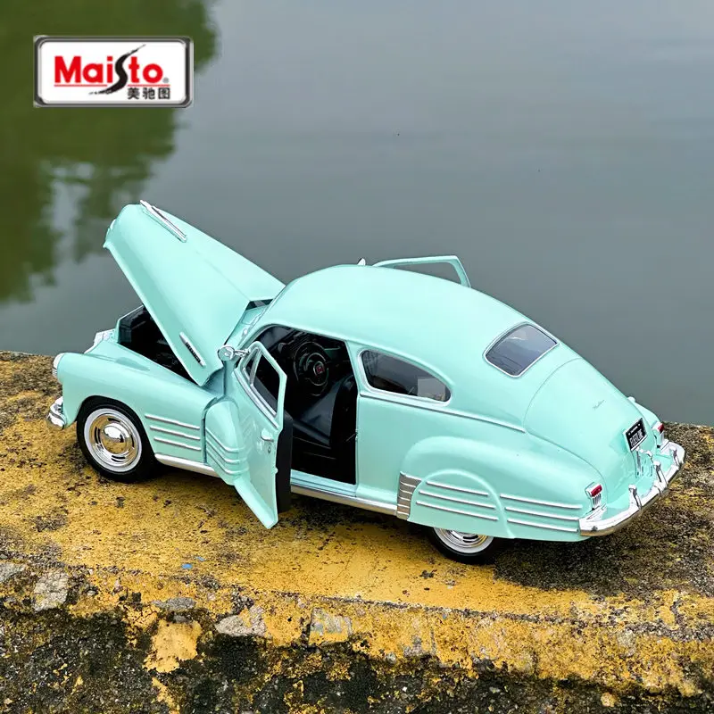 Maisto 1:24 1948 Chevrolet Fleetline Aerosedan Legierung Sportwagen Modell Druckguss Metall Klassisches Retro-Fahrzeug Automodell Kinderspielzeug Geschenk