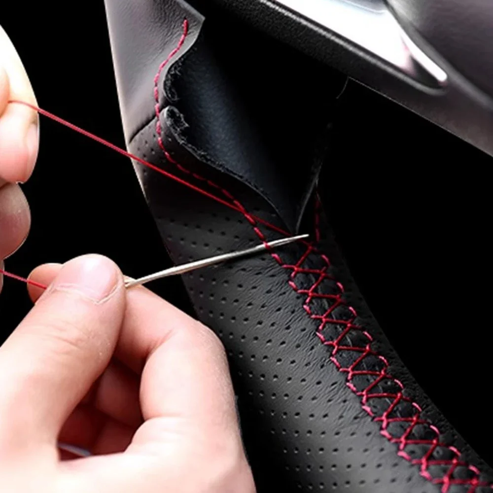 لسيارة Mercedes-Benz V-Class 260L، Sprinter، Vito و Viano غطاء عجلة القيادة مصنوع يدويًا من الجلد الأسود المثقوب #2