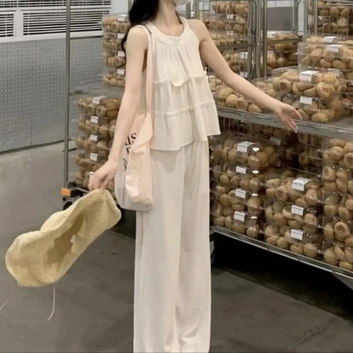 

Faionable round Ne Svel Top High Waist Straight Leg Pants Women's Summer New Sle Korean Version Two-Piece Set