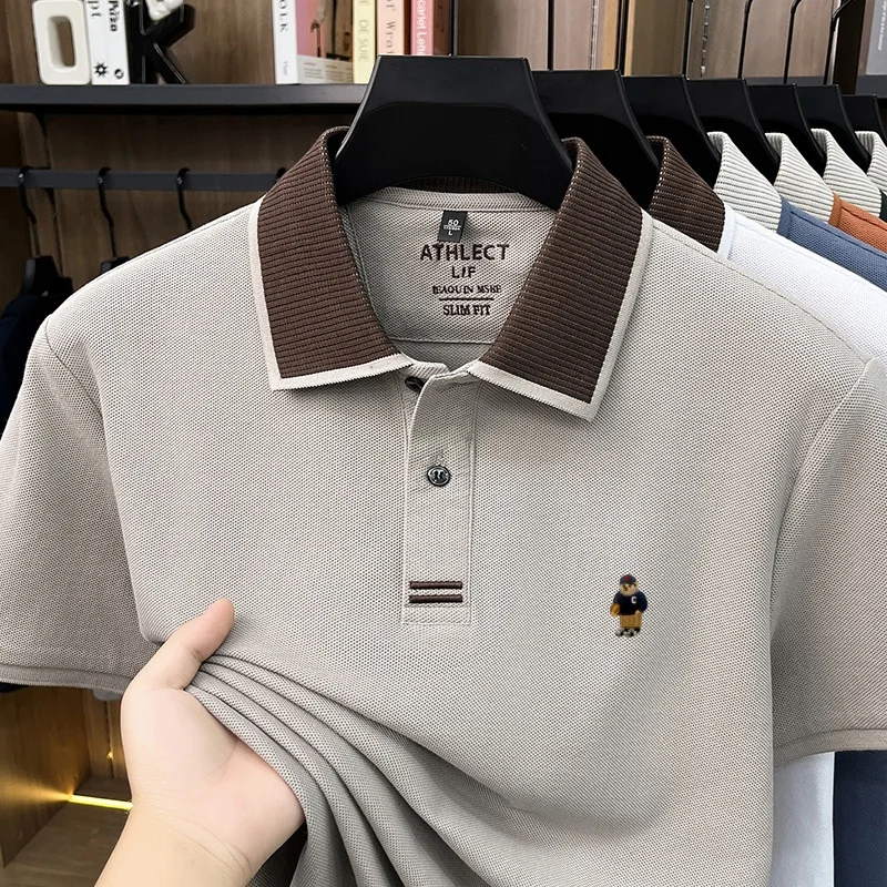 Luxuriöses 100% Baumwoll-Kurzarm-Poloshirt für Herren, neuer Trend, Marken-Cartoon-Bären-Stickerei, atmungsaktives, bequemes, lässiges Sommer-T-Shirt – Detail 13