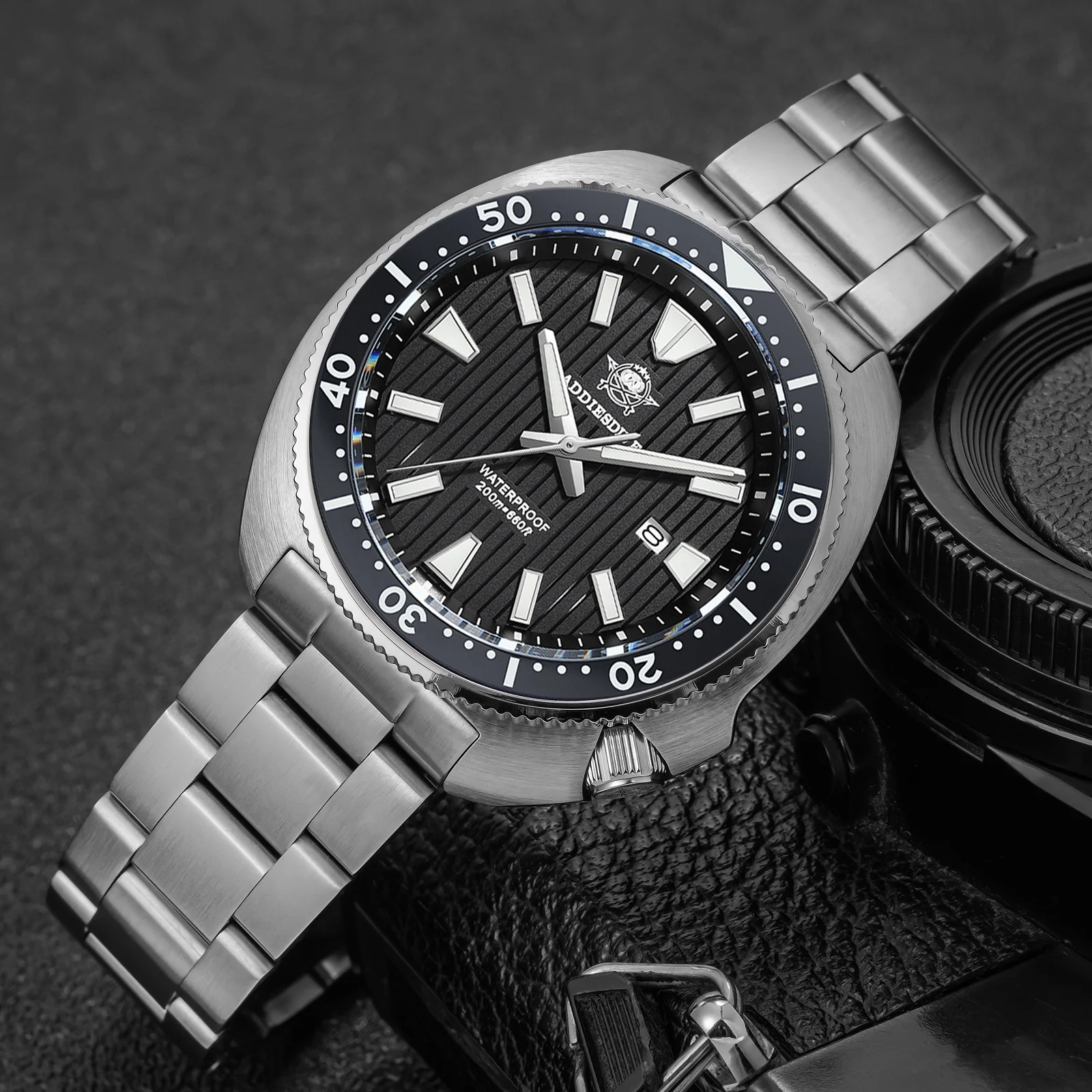 Addiesdive الفاخرة الفولاذ المقاوم للصدأ الياقوت كريستال رجل ساعة كوارتز AD2507 reloj hombre مقاوم للماء سوبر مضيئة جديد ساعة رجالي