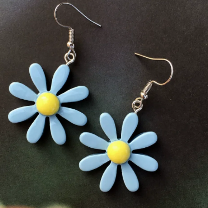 New Minimalist High-end Earrings, Simple and Fresh, with Drop Glue, Daisy Flowers, Contrasting Colors, Sunflower Accessories