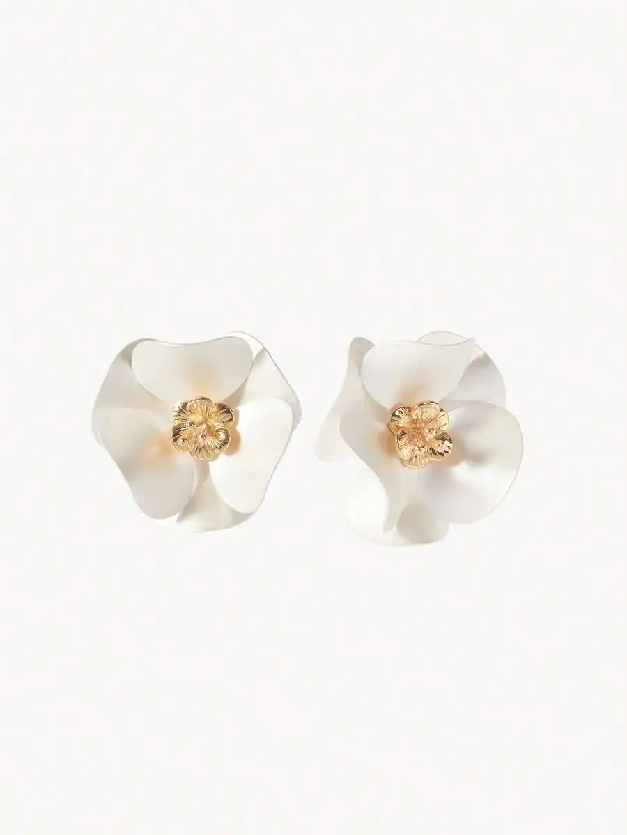 

Floral Stud Earrings With Pearl And Crystal Accents For Women Elegant Daily Wear