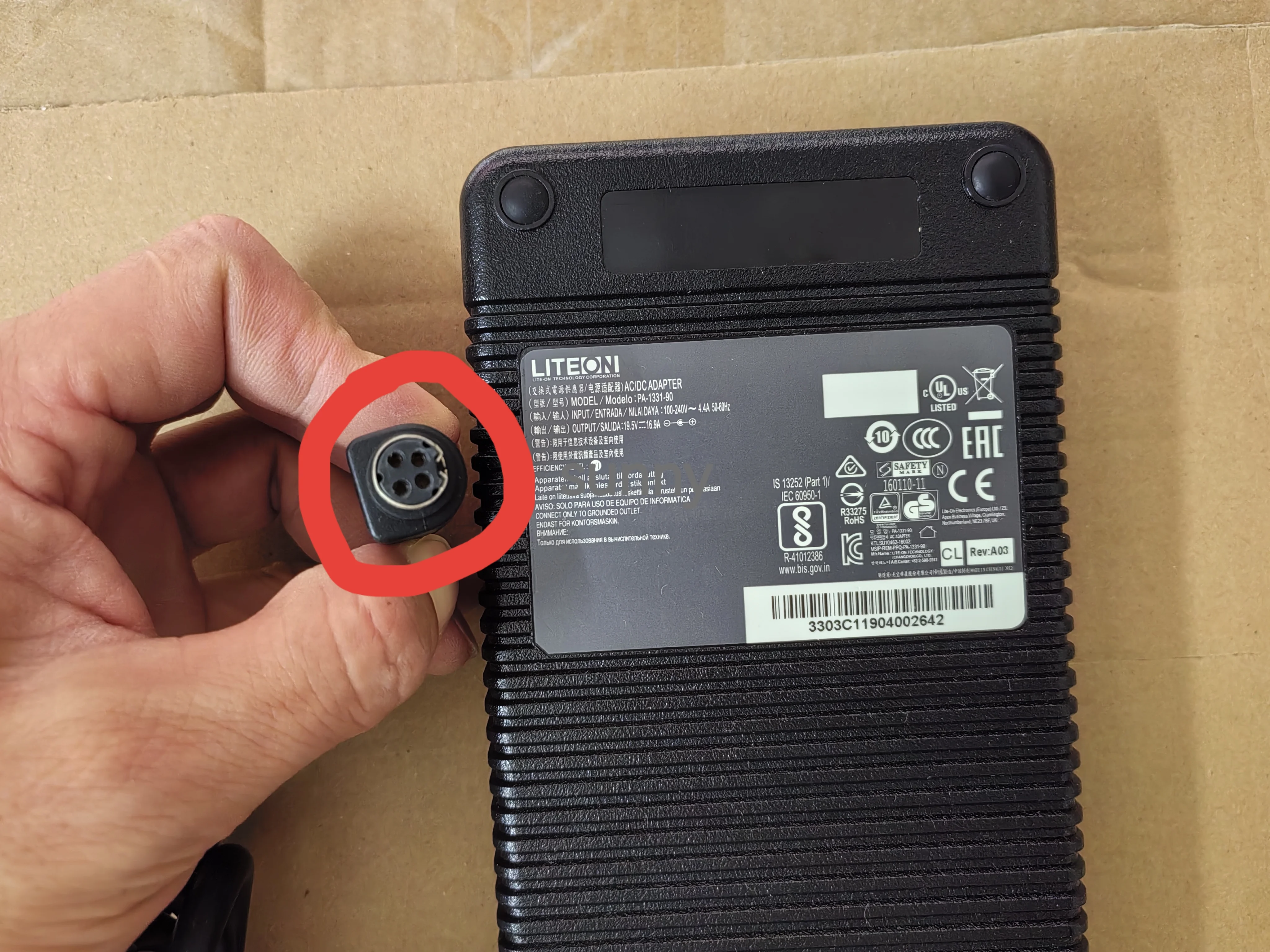 

Оригинальный адаптер переменного тока LITEON 19,5 В 16,9 А PA-1331-90 4Din 330 Вт 160110-11 для игрового ноутбука MSI GT75VR Titan Pro 202 GTX1080