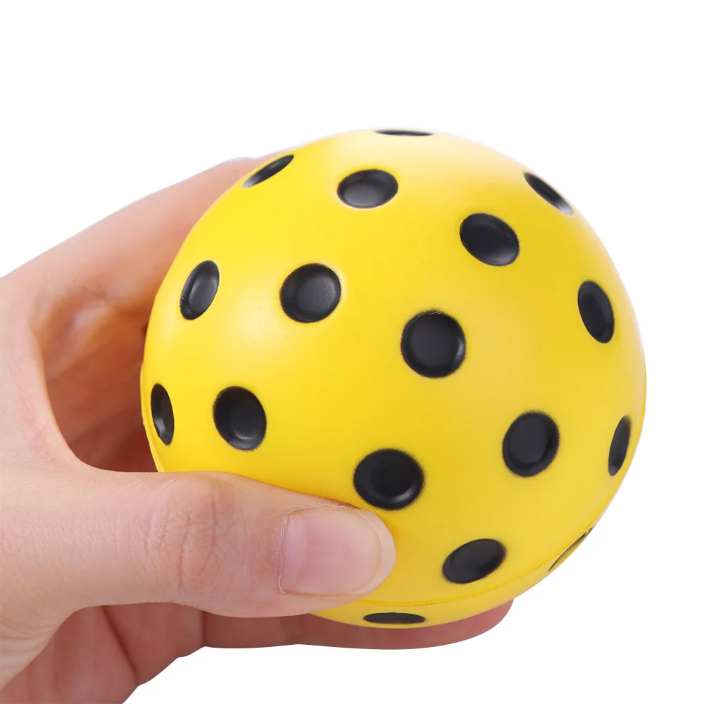 74mm Schuim Pickleballs Oefenballen Hoge Elasticiteit Lage Decibel Stille Pickleball Ballen Lichtgewicht Slagvast