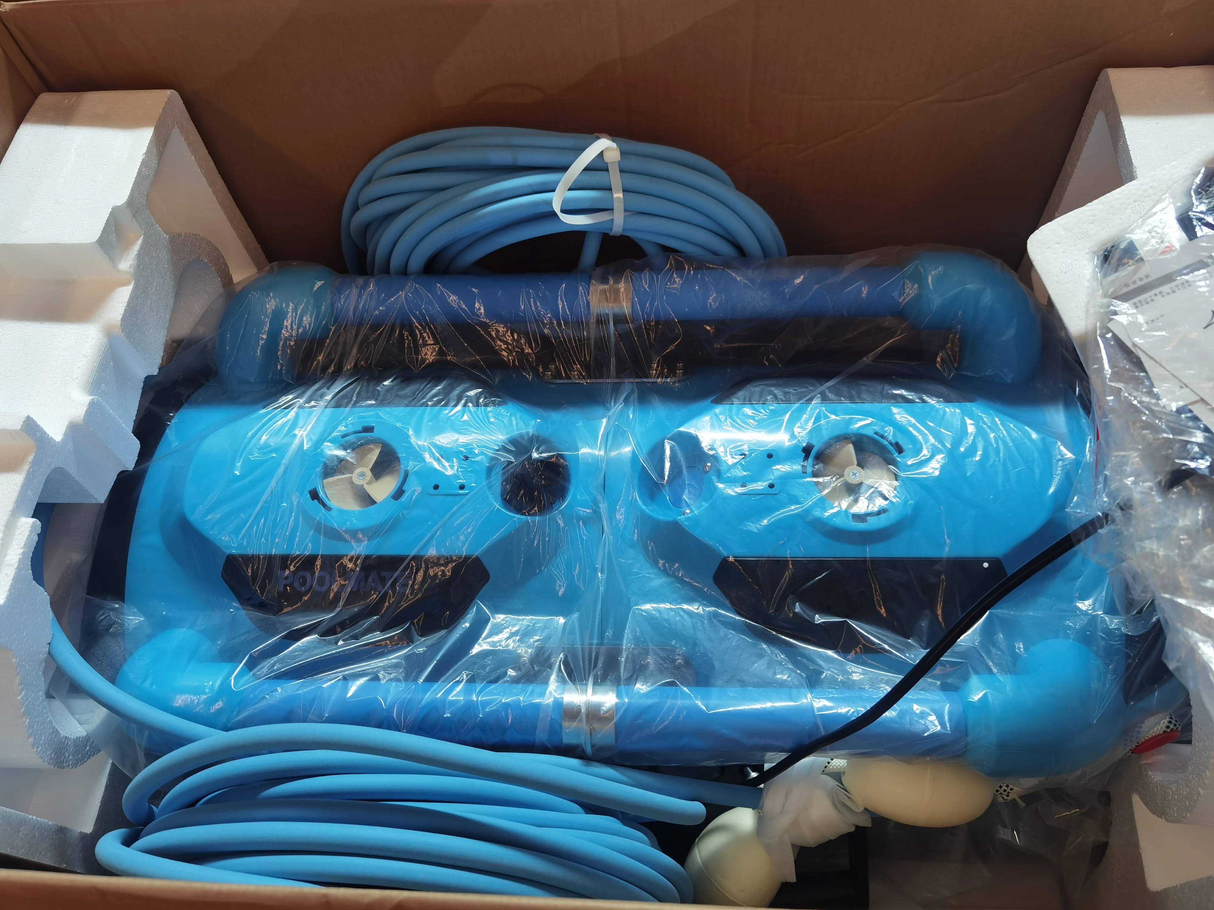 Robot Pembersih Kolam Renang Pembersih Robot Otomatis Kolam 200D