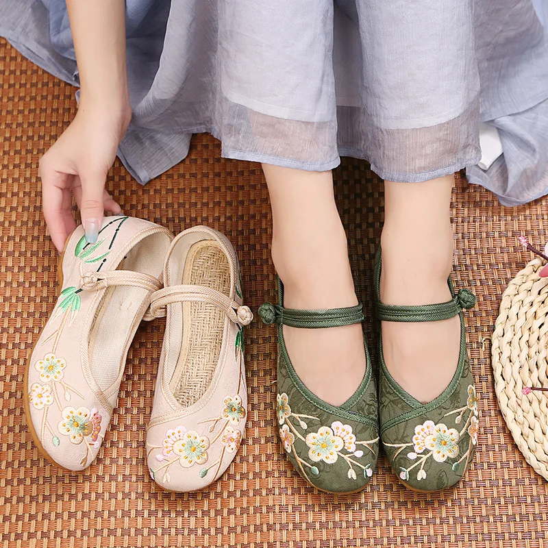 Size 35-40 Summer New Ethnic Style Embroidered Women Shoes Hanfu Ancient Chinese Cloth Shoes