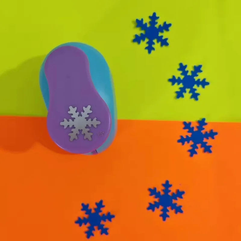 2 قطعة/المجموعة 2.5 سنتيمتر عيد الميلاد ندفة الثلج إيفا رغوة خرامة الورق آلة النقش الثلج مجموعة DIY بها بنفسك خاص عيد الميلاد دليل الإنشاء