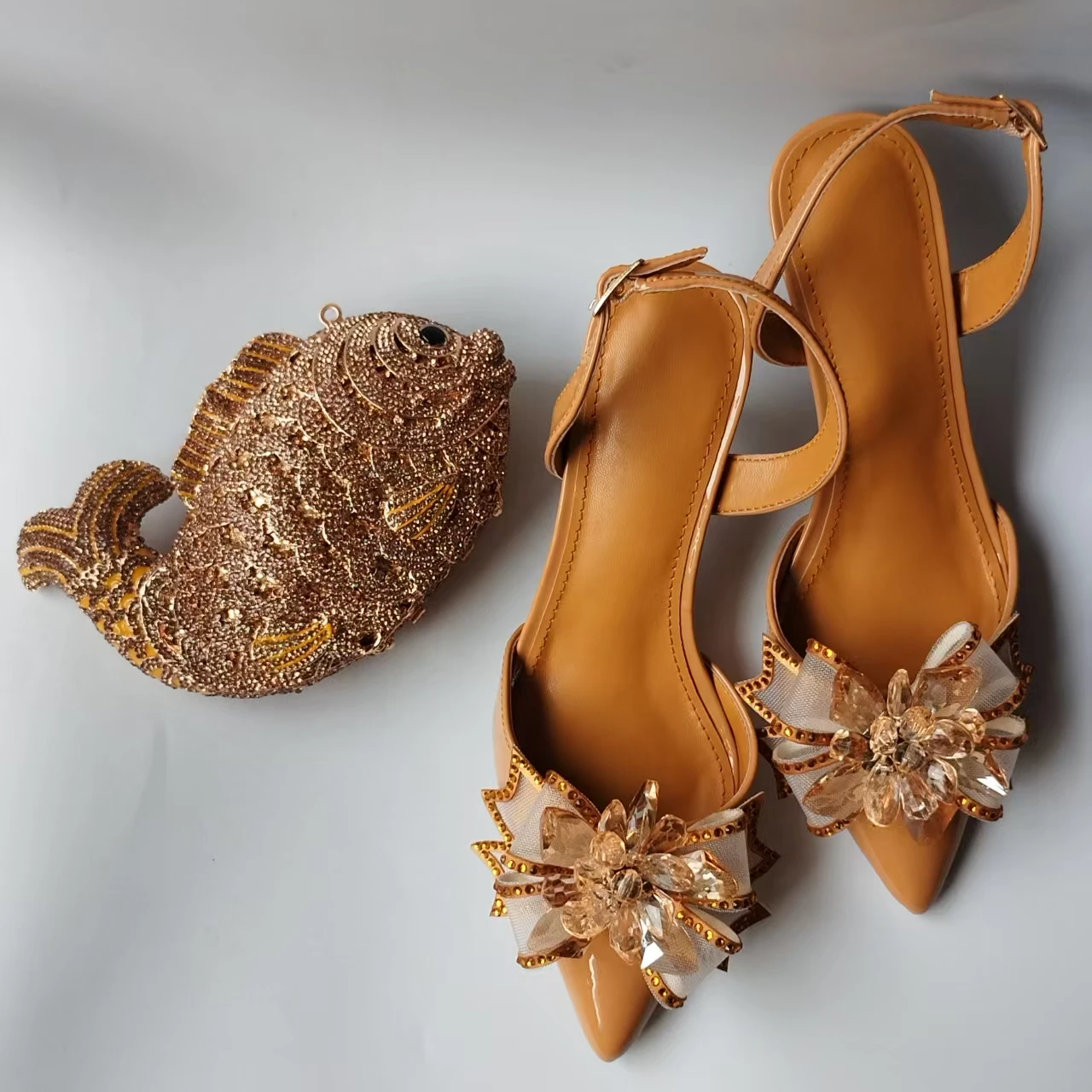 

LNATISNOVA Женский комплект: туфли и сумка золотистого цвета с кристаллами, для вечеринок, свадеб, на высоком каблуке, с бриллиантовыми стразами, босоножки