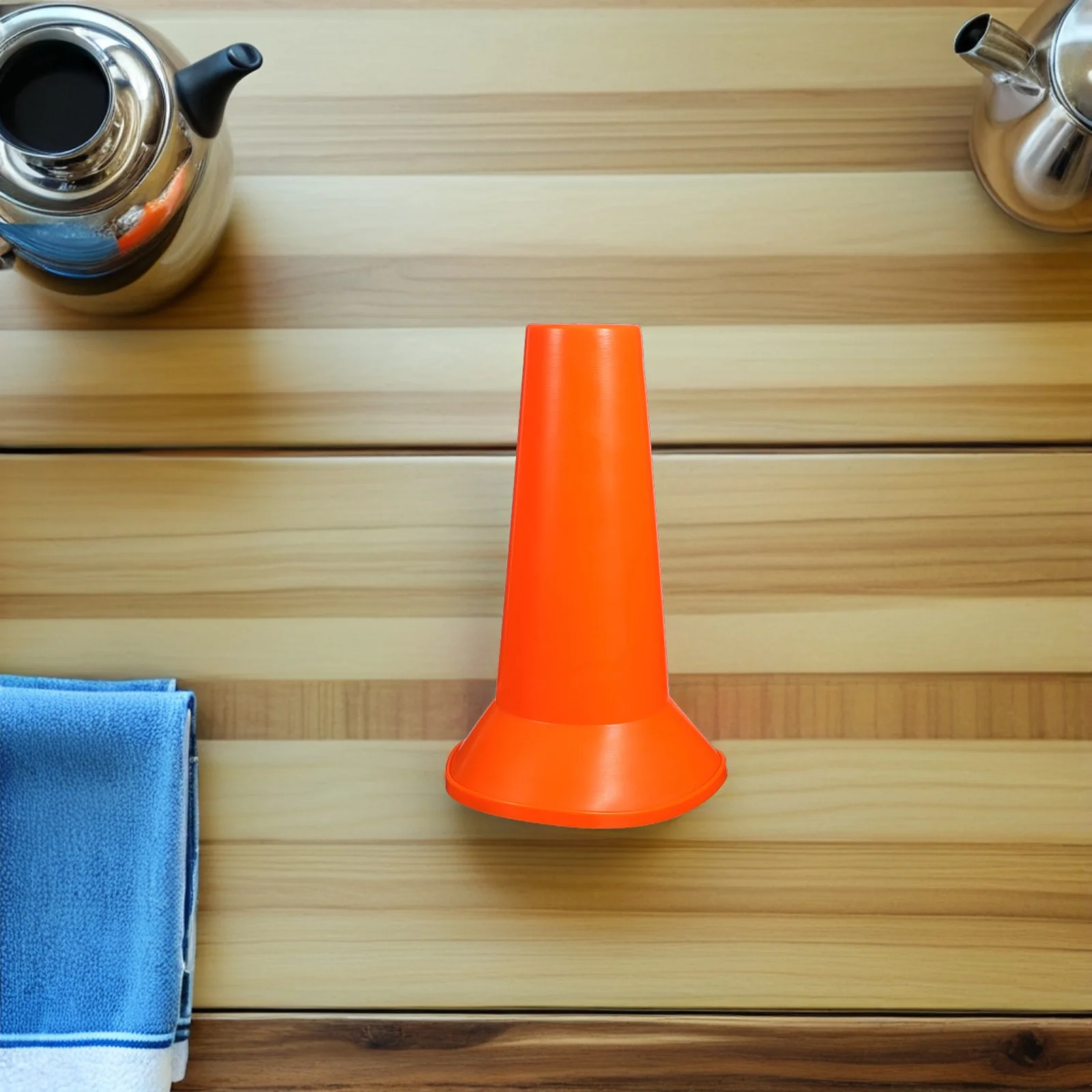 5 pçs 17cm plástico vermelho mini futebol treinamento agilidade campo marcador cones multi-funcional roadblock cones de futebol
