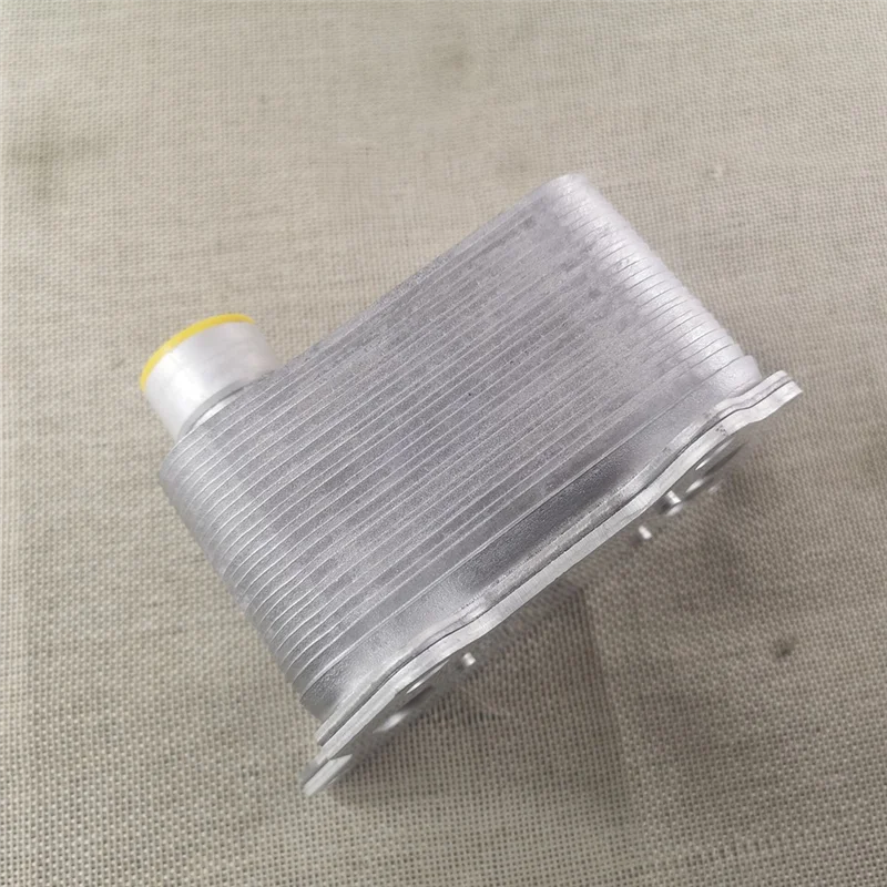 

HOT-Engine Oil Cooler For A3 A4 A6 Q7 S3 TT Quattro VW Golf Golf R Arteon GTI 06L117021C 06L117021E,Engine Oil Cooler For A