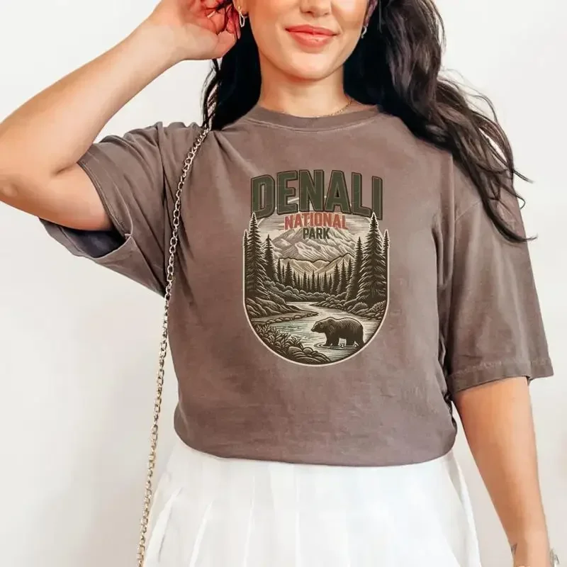 Camiseta Comfort Colors Denali National Parks, Alaska Mt Mckinley, estilo retro vintage, ropa de viaje y camping, para amantes del senderismo