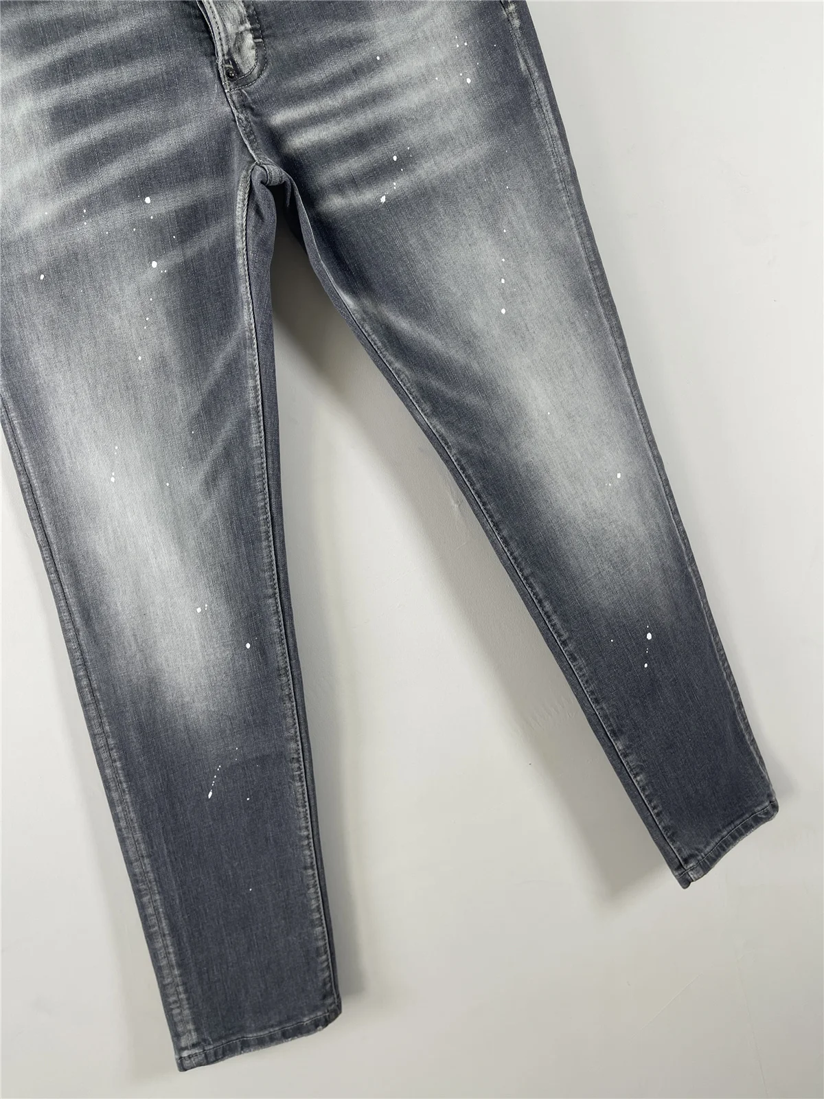 Рисунок 4 - 2023 Весна/Лето Новые джинсы D2 для модных мужчин