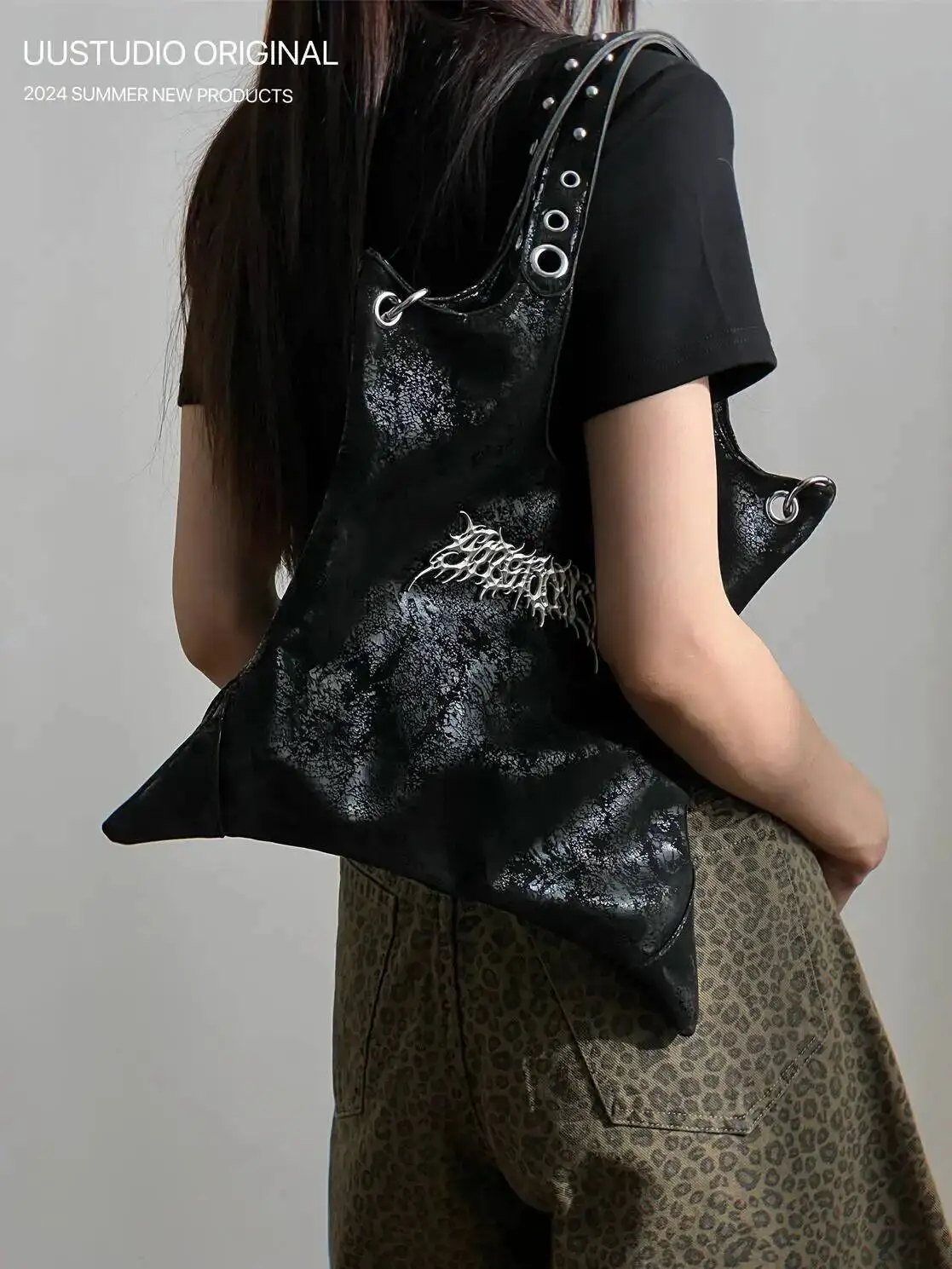 

Bloom Y2k Grunge Black Shoulder Bags Women Gothic Dark Pu Leather Large Capacity Handbag Ladies Vintage Rivet Messenger Bag