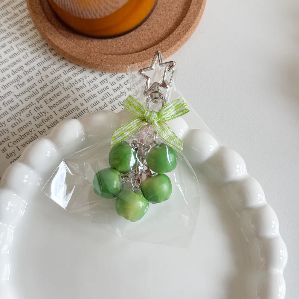 3D Molded Design Fruit Pendant Keychain Vivid Shape Delicate Shape Details Mini Fruit Keychain Compact Size Lightweight Material