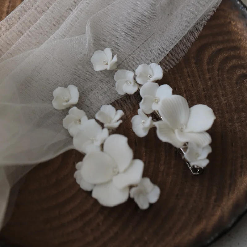 Bride Hair Clip Ceramic Flower Hairpin Wedding Hair Accessories White Floral Barrettes For Women Fashion Tiaras Marriage Jewelry
