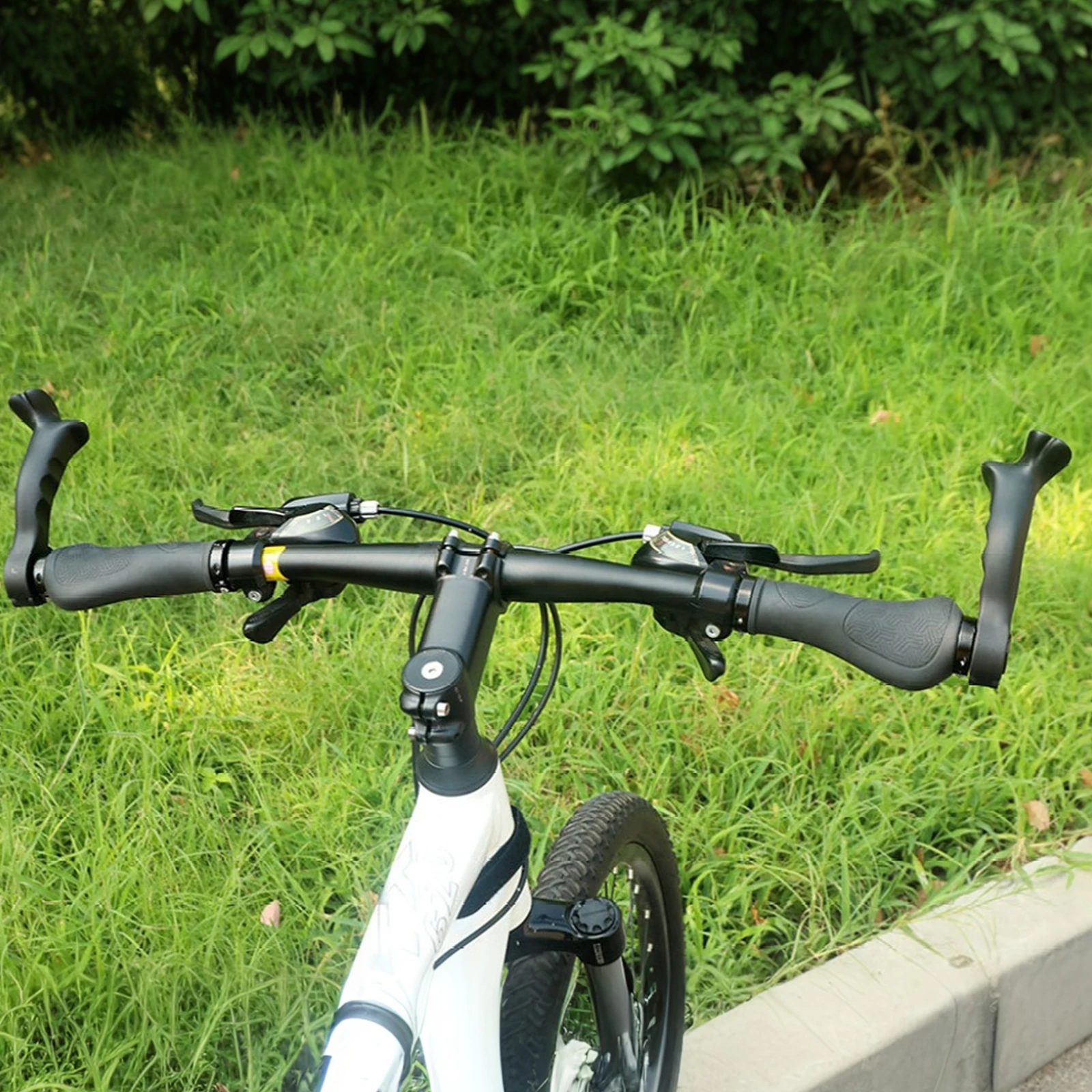 

Bicycle Deputy Handlebar Lightweight Extended Nylon MTB Handlebar Ergonomic Handlebar Extender for MTB Modification Thumb Grip