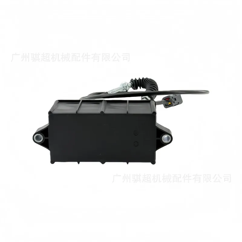 The 21EN-32370 excavator throttle motor (square) is suitable for the modern R160LC-9S excavator