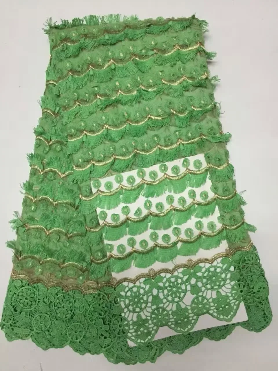 

Green African Velvet Lace Fabric Beaded Embroidery Tulle Lace Fabric High Quality French Lace with Stones for Dress D8552