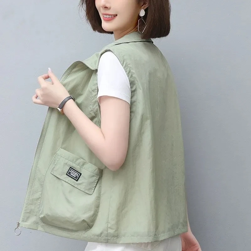 Casual Khaki Short Women's Vest Oversize Liner Sleeveless Jackets 2024 Spring Summer New Zipper Basic Waistcoat Female Outerwear