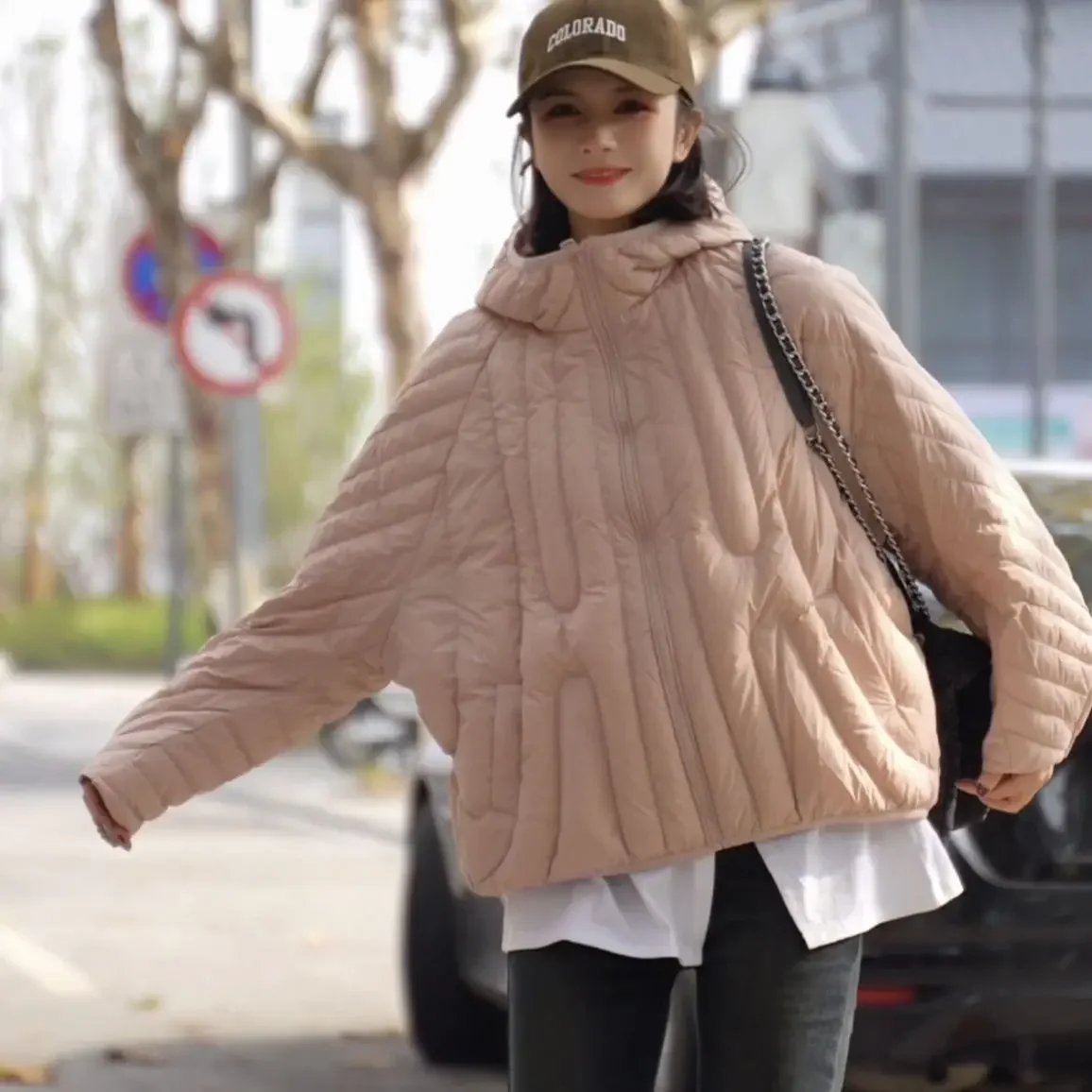 Outono e inverno moda feminina jaqueta de viagem com capuz curto pato branco jaqueta leve