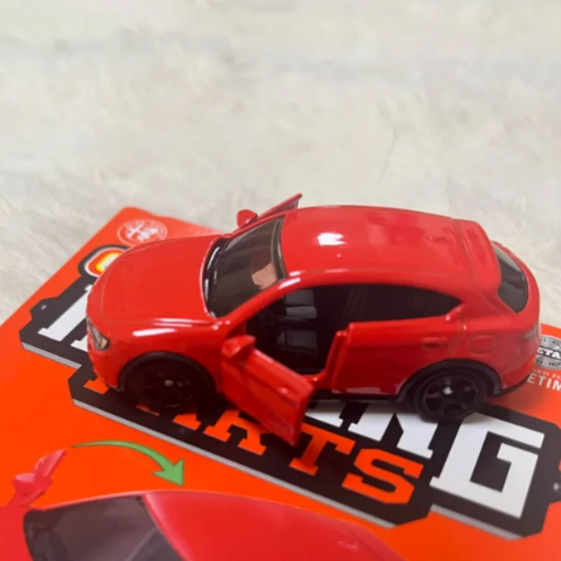 

Matchbox Custom Alloy Car Model Toy - City Hero Traffic Series Vehicle Playset for Boys Children Non-RTR Collectible Scale Model