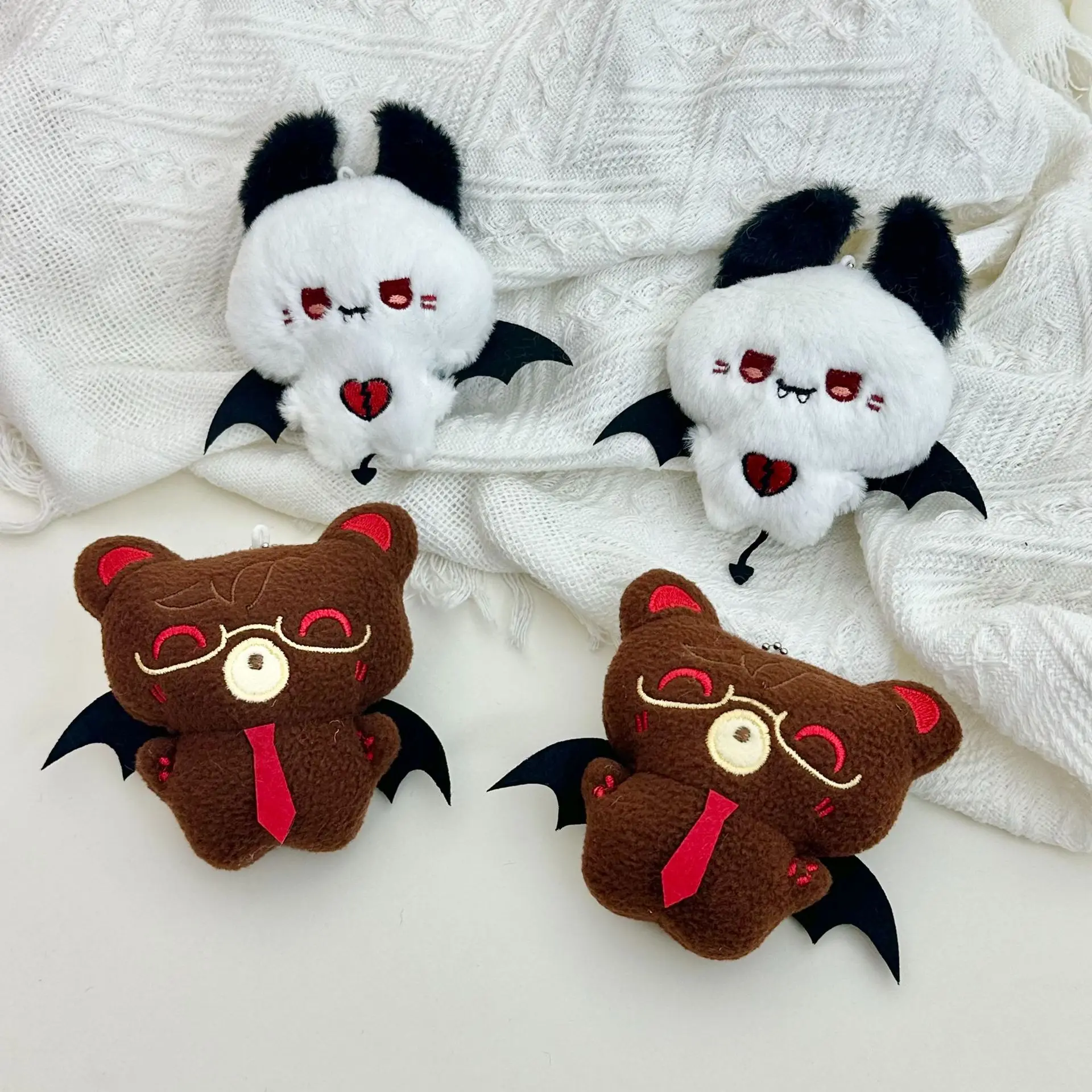 10pcs Funny Squeaking Bat Little Devil Pendant Plush Keychain Cute Bag Car Key Decoration Wedding Birthday Accessory Gift