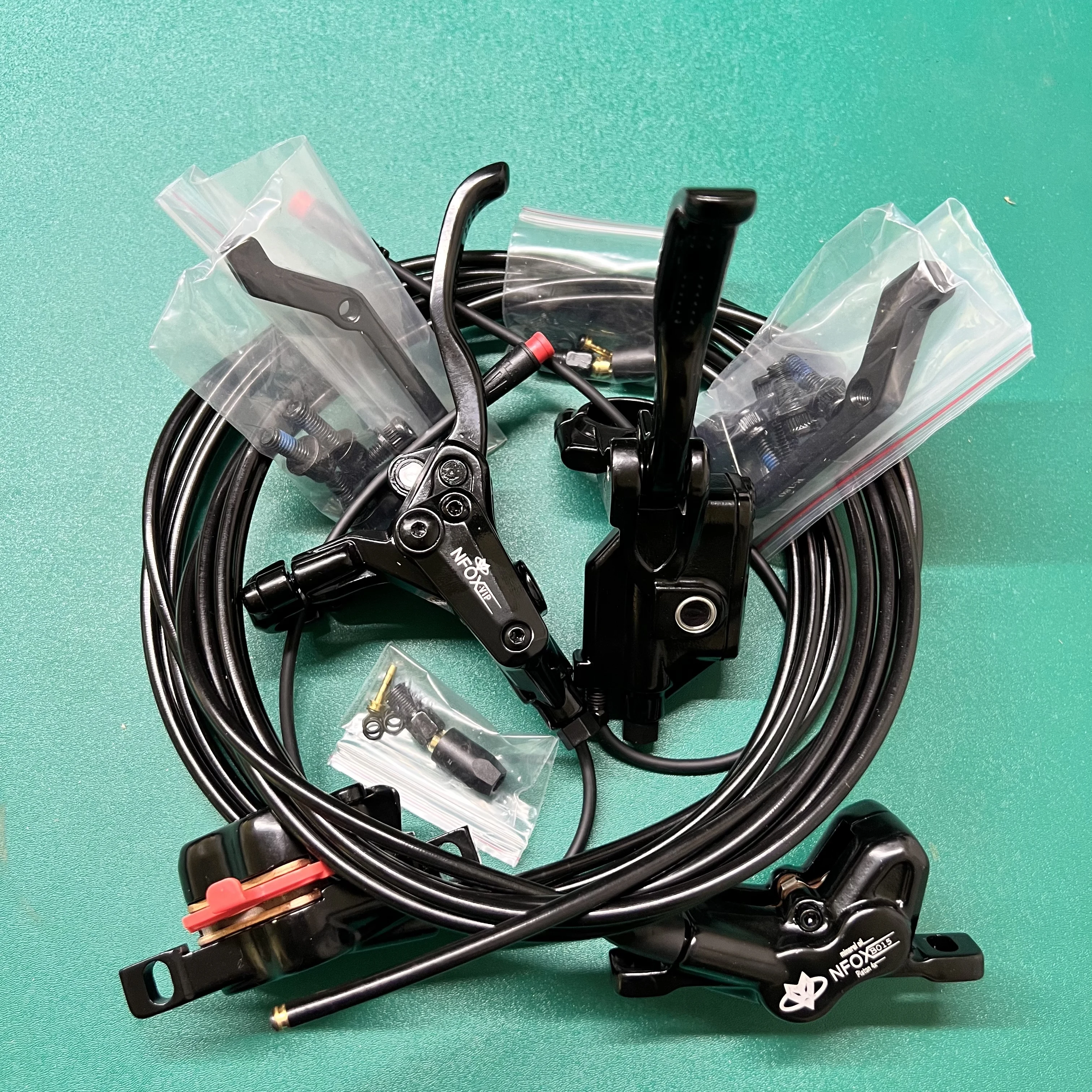 B015 Right Disc 4-piston Electric Scooter Hydraulic Brake Disk Moto 2pin Power Off 140 Roto Split Tube 2300 160 Accessories