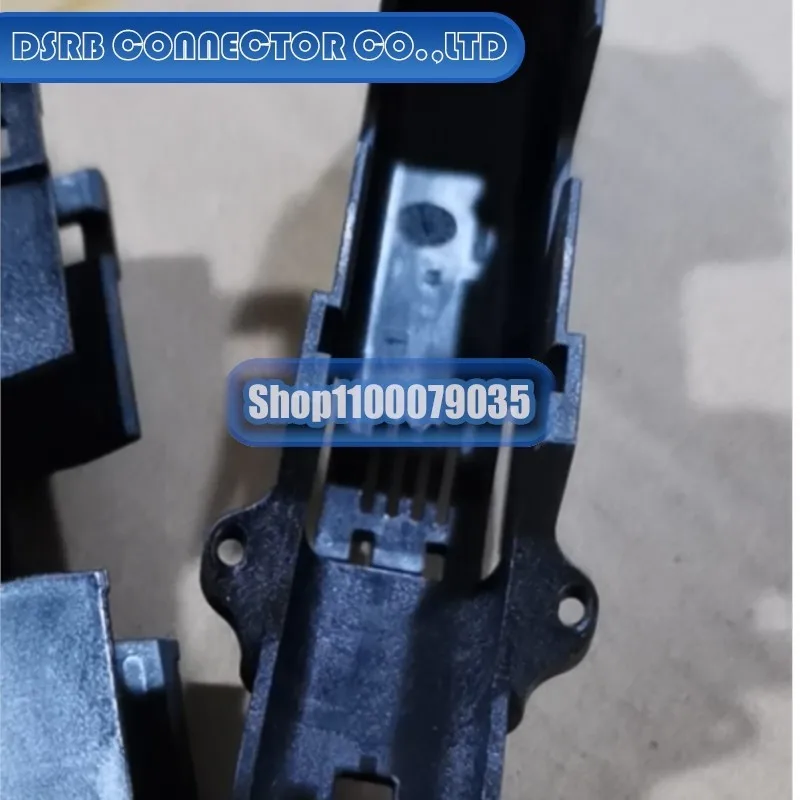 

50pcs/lot 1928405068 1928405169 1-968946-1 2050013-2 282103-1 282103-1 368511-1 connector new original