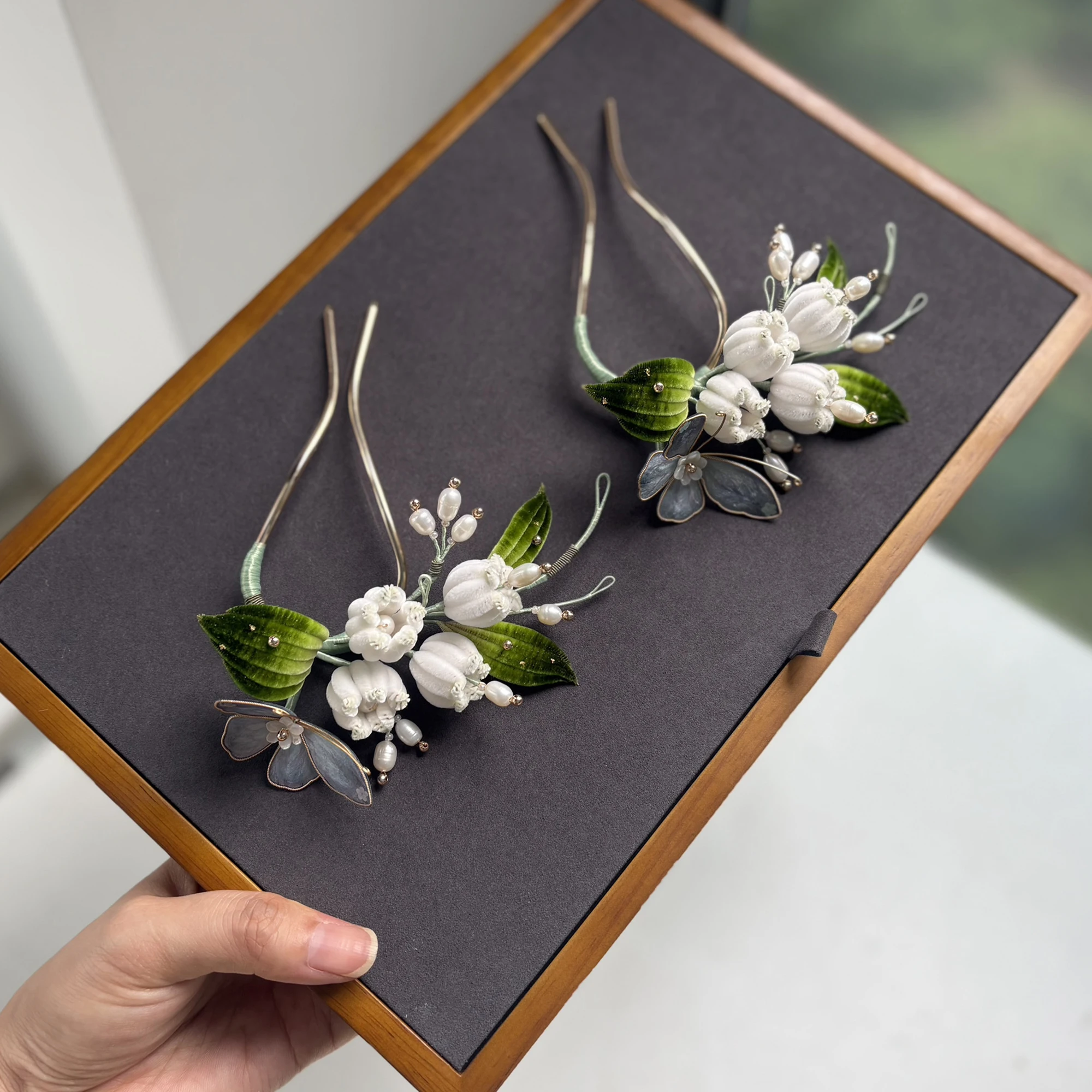 handmade-fat-velvet-bellflower-hairpin-traditional-artistic-pearl-decorations-original-design-elegant-hair-accessories